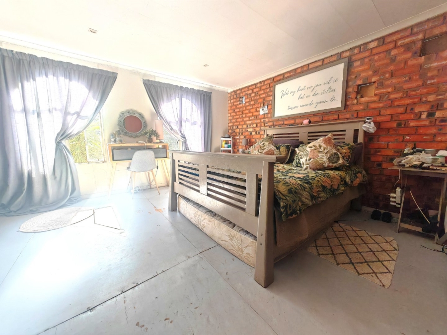 8 Bedroom Property for Sale in Fleurdal Free State